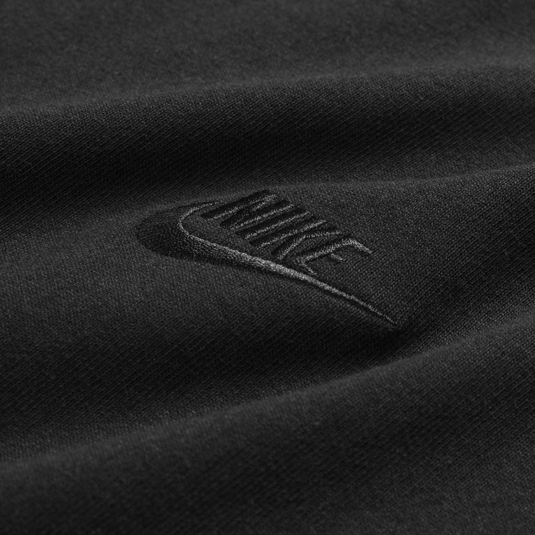 Nike Premium Essentials Tee