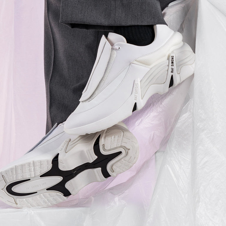 Welcome to Asphaltgold, Raf Simons!