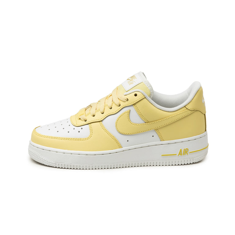 Nike air force one low yellow top