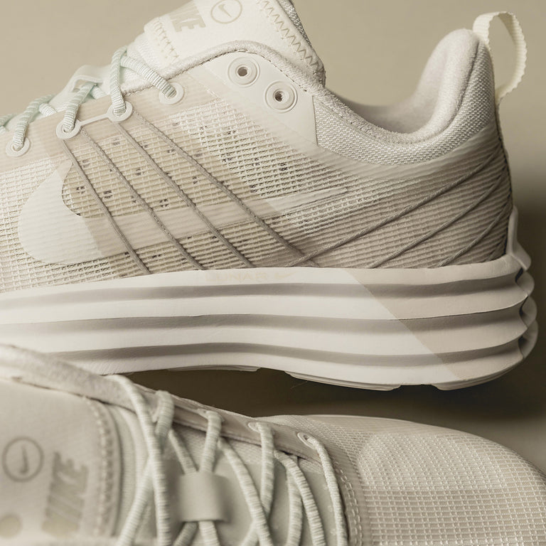 Nike Lunar Roam onfeet
