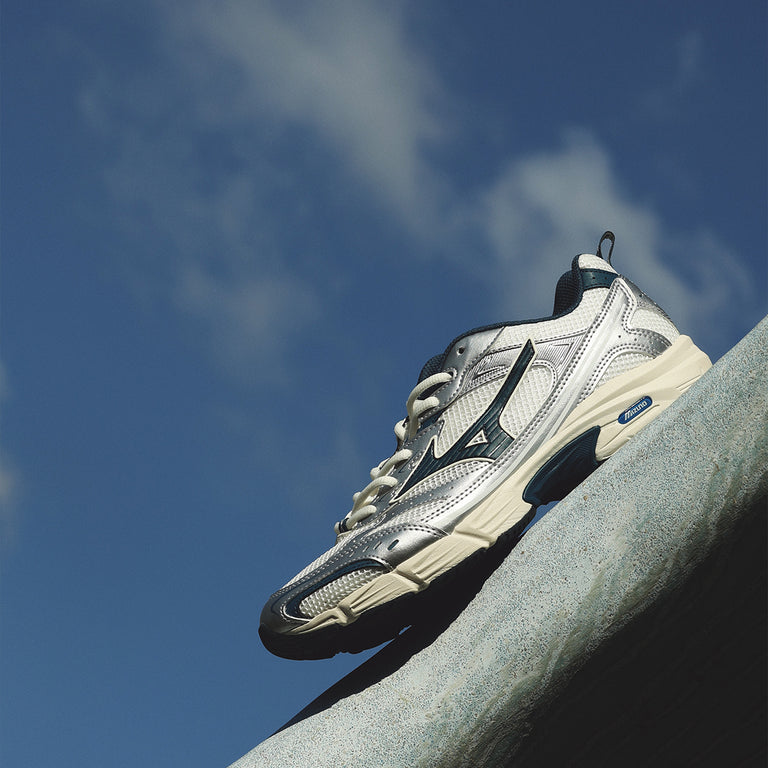 Mizuno MXR OG onfeet