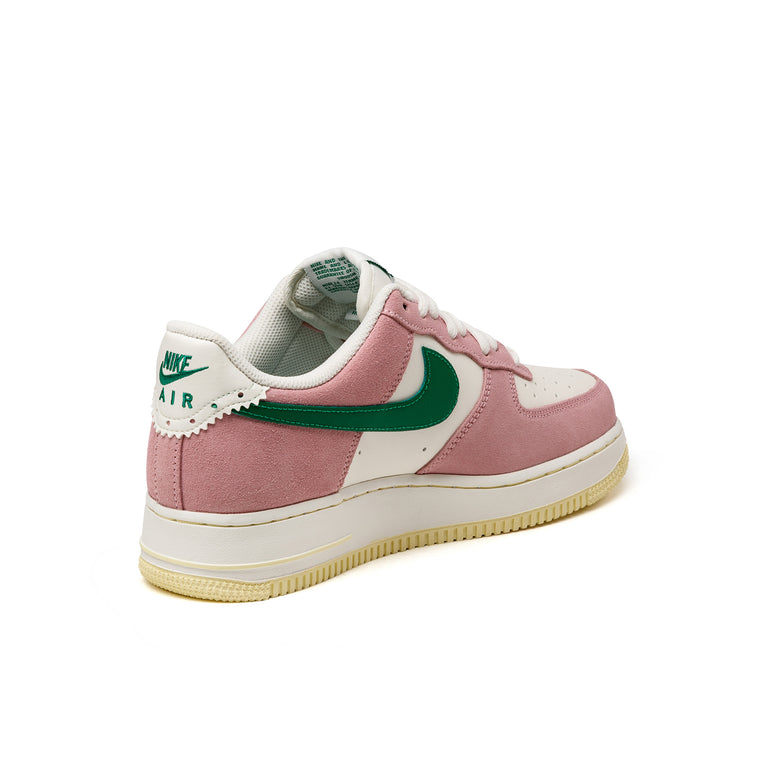 Nike lv8 pink best sale