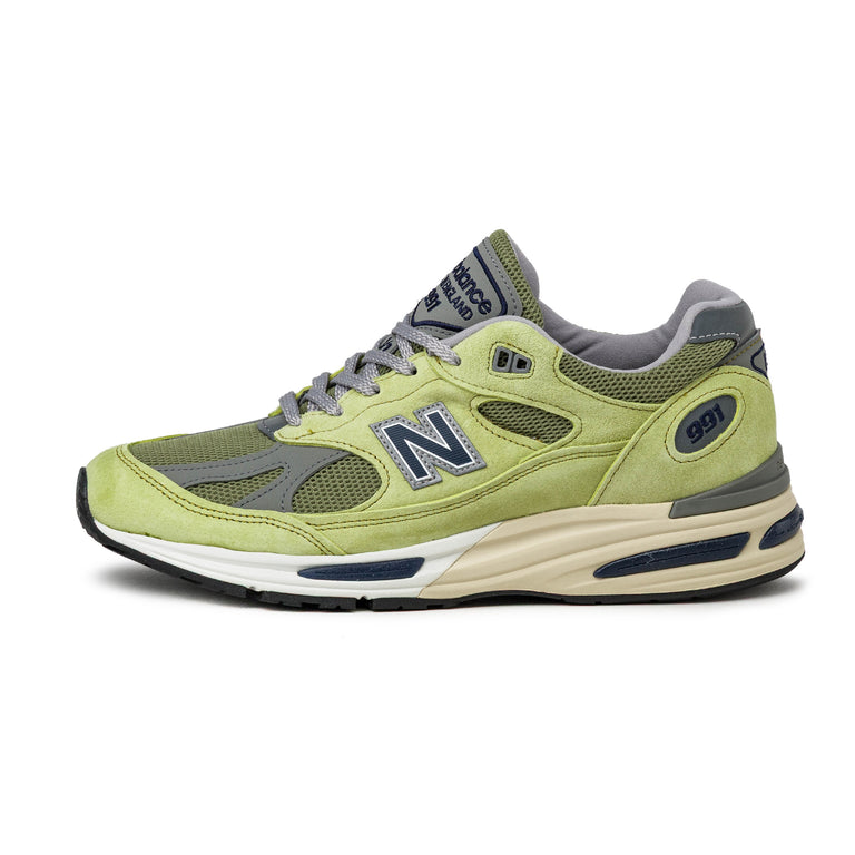 New Balance 991 v2 *Made in England* - 40 / Green Banana / Moss / Moon Mist - 1