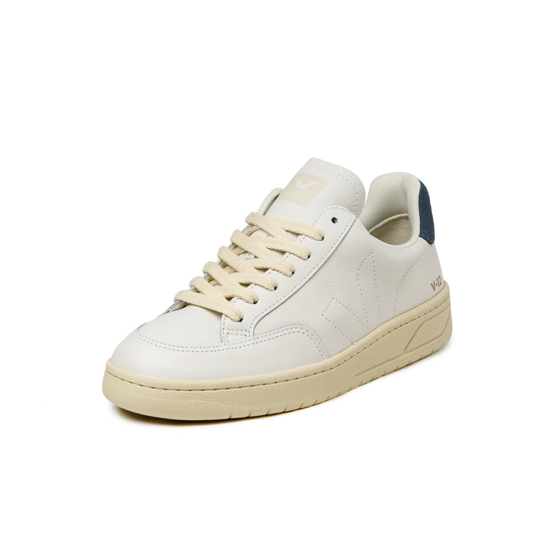 Veja V-12 Stitch