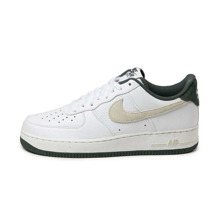 Nike air force 1 lv8 white sale best sale
