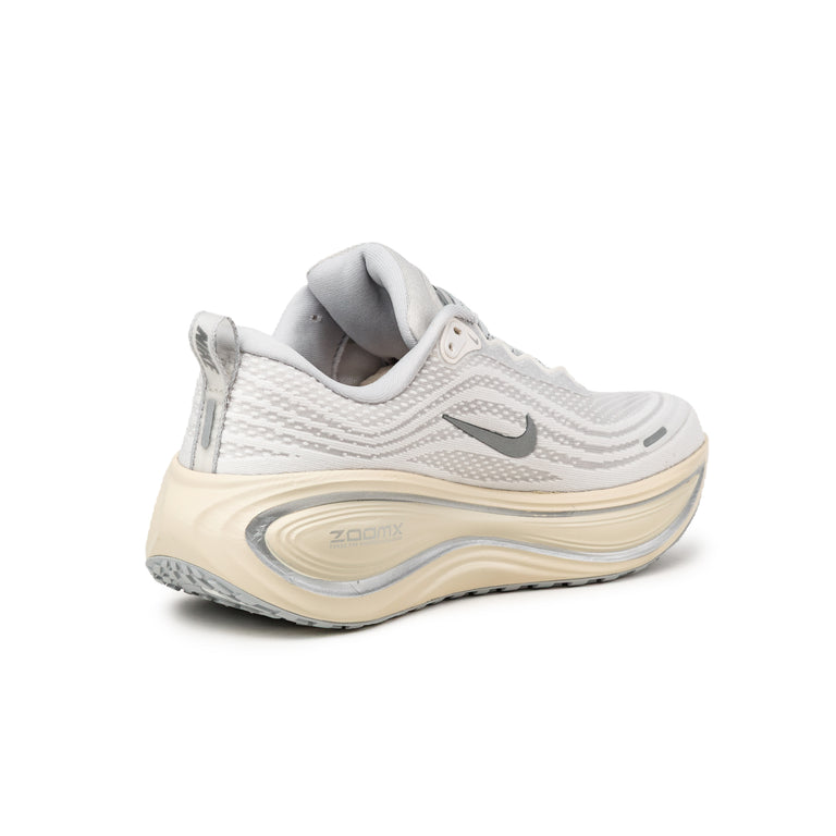 Nike Vomero Plus - 41 / Platinum Tint / Reflect Silver / Grey Fog - 3