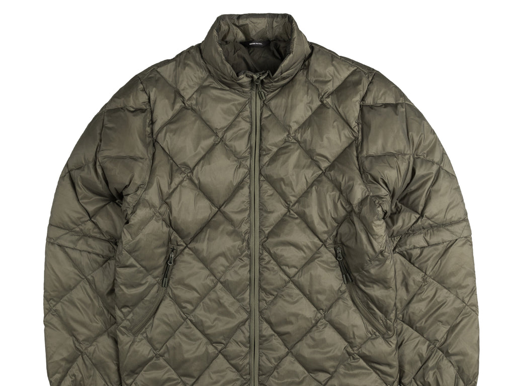 0SnYwcuyF6QCKT02jHZf_AW240006-