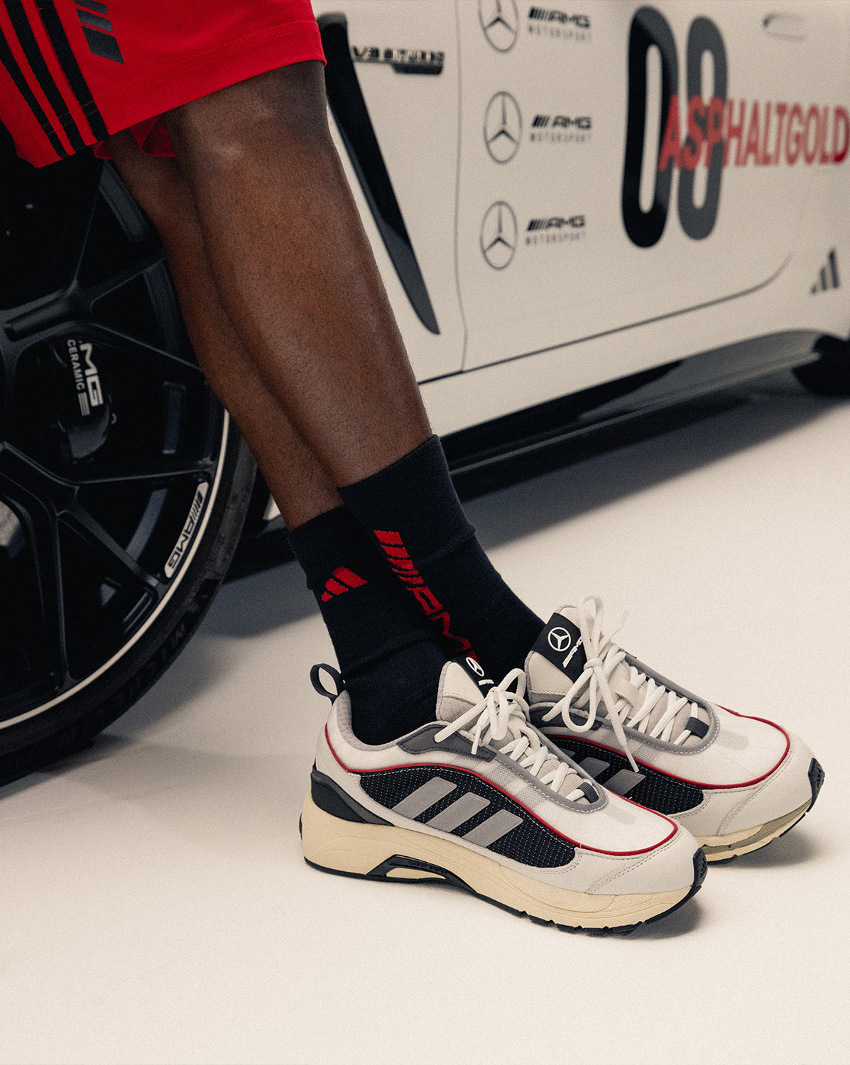 コウタ Adidas Consortium for Mercedes-AMG Motorsport Adistar