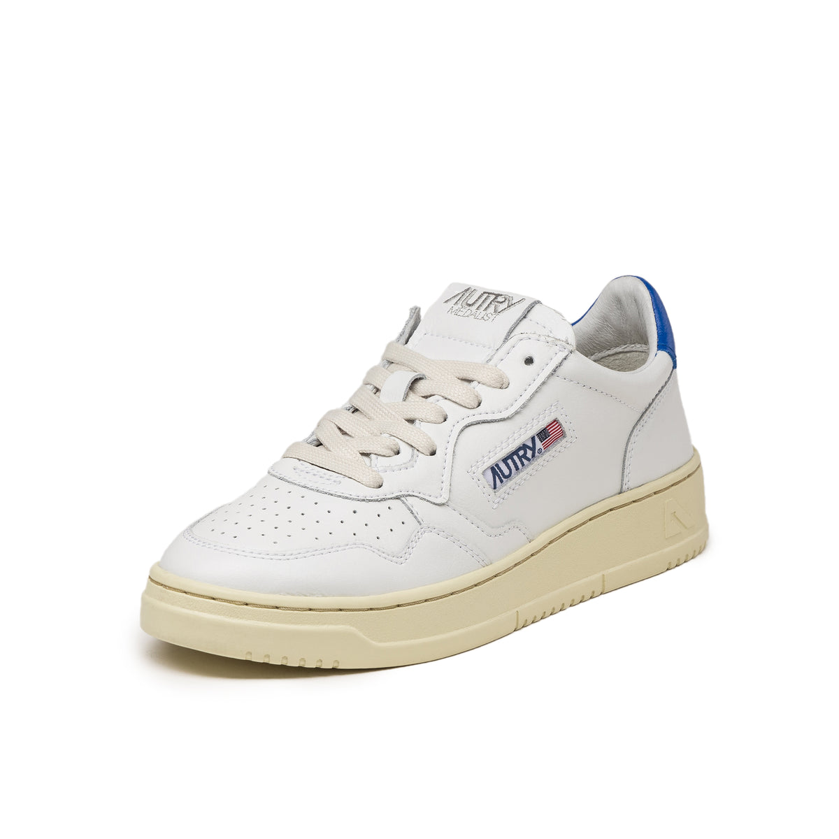 0b658d1f2b08cedb91960e3ce7a24436d530a03a_AULWLL46_Autry_Medalist_W_White_Pblue_os_2_1200x1200.jpg?v=1703158061