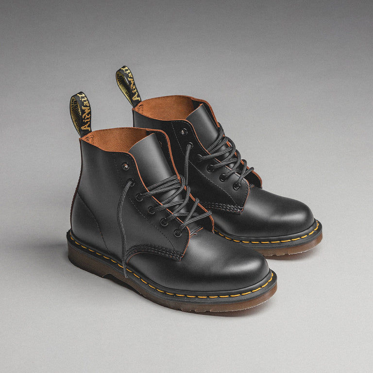 Black quilon dr martens deals