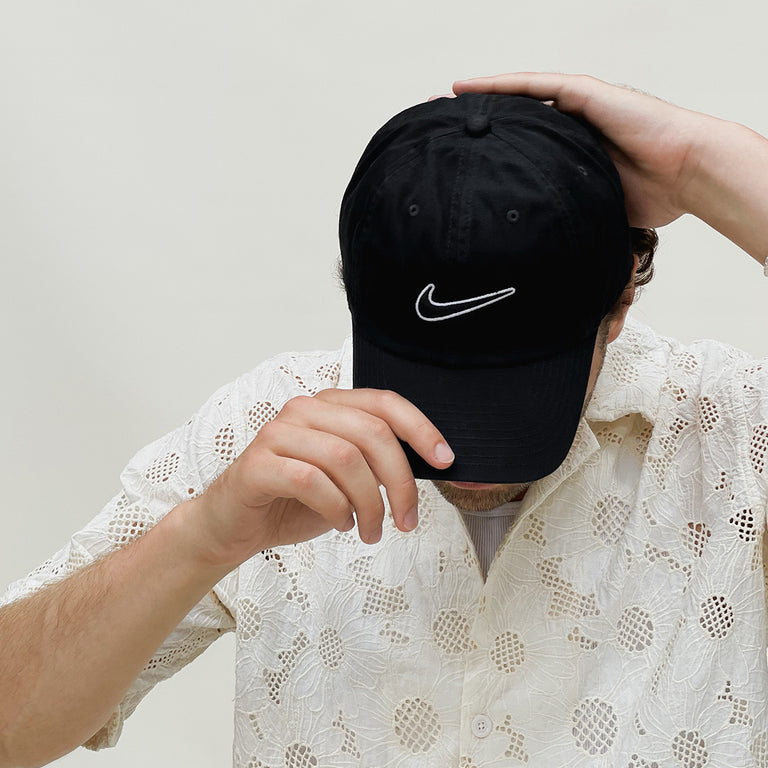 Nike Club Unstructured Swoosh Cap onfeet