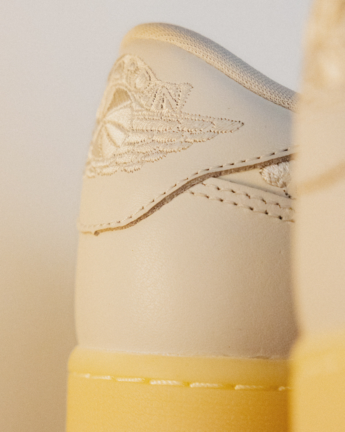 Nike Air Jordan 1 Retro Low OG *Rabbit Floral Swoosh* Sneaker » jetzt ...