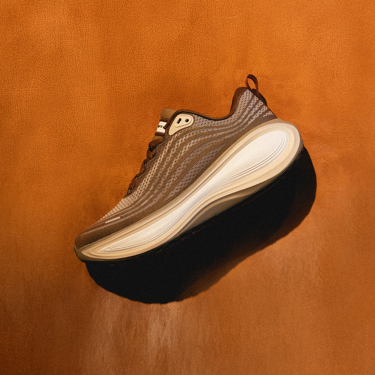 Nike Vomero Plus QS onfeet