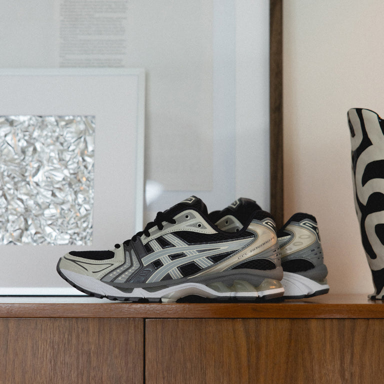 Asics GEL-Kayano 14 onfeet