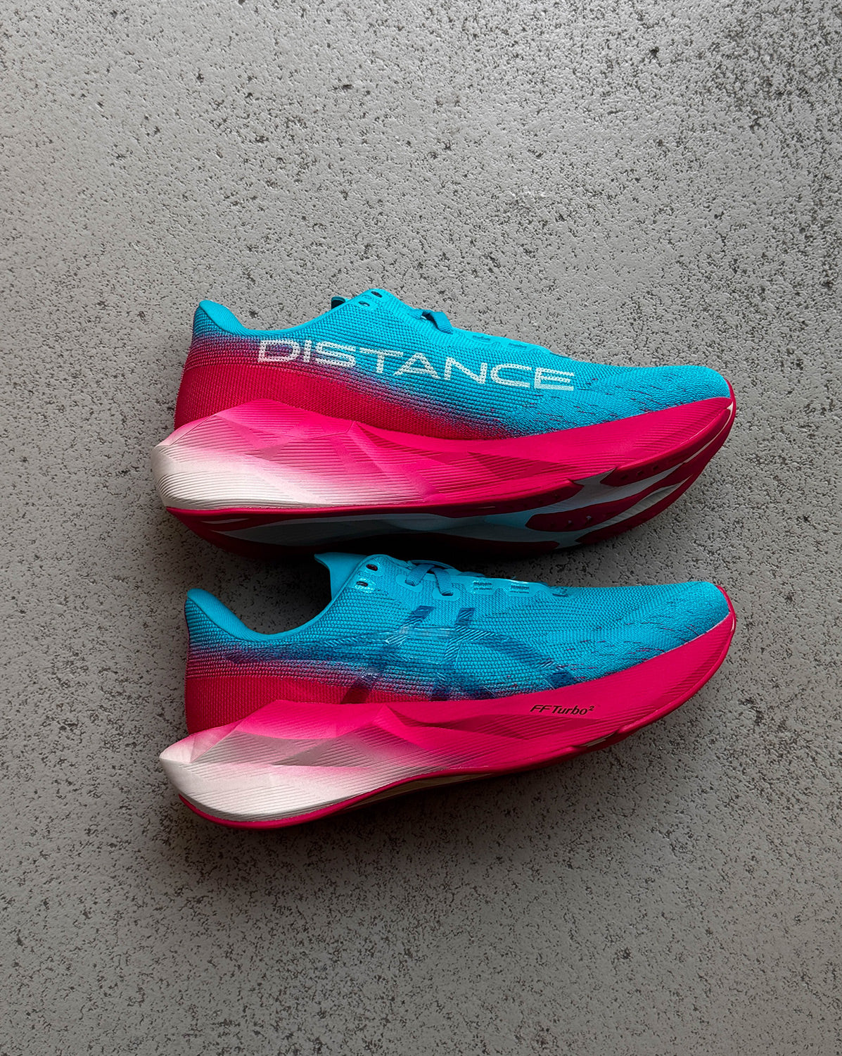 Asics x Distance Novablast 6 Sneaker » jetzt online kaufen!