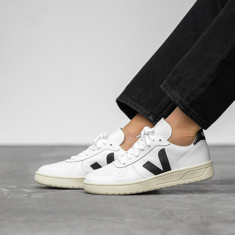 Veja V 10 Leather W Sneaker jetzt online kaufen
