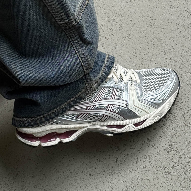 Asics Sneakers