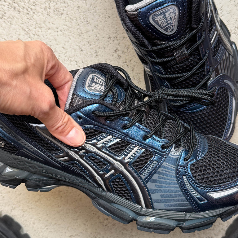 Asics GEL-Kayano 12.1 onfeet