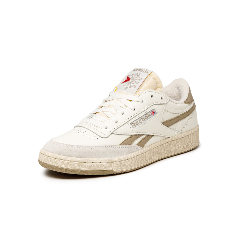The Reebok Royal Dashonic 2 is perfect for those who Revenge Vintage onfeet