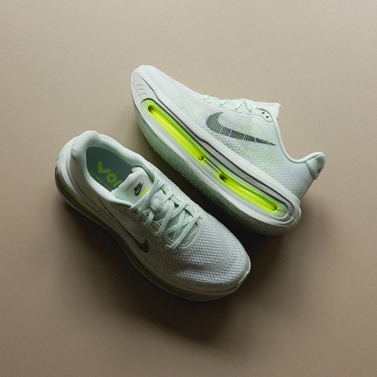 Nike Vomero Premium onfeet