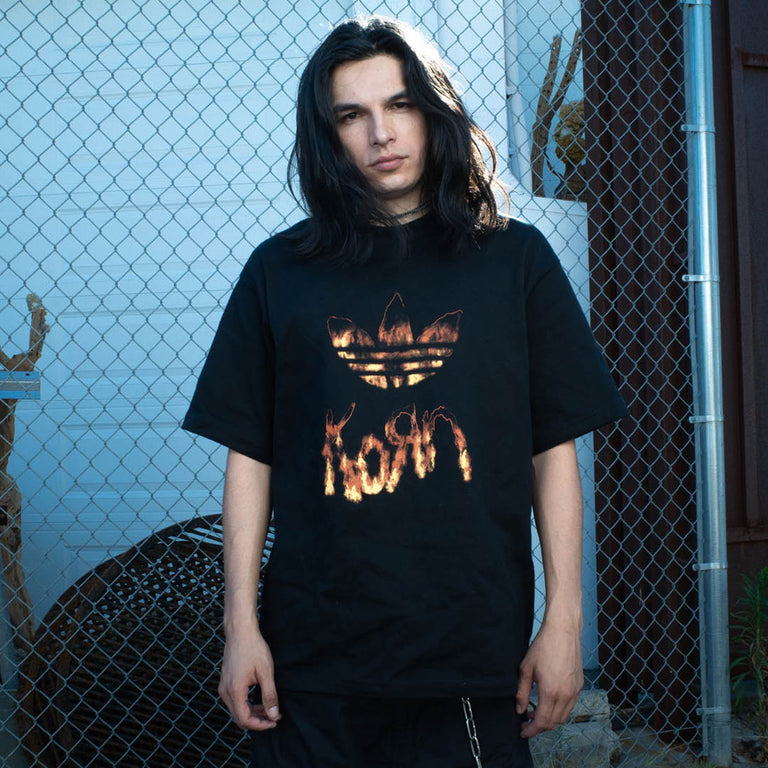 Adidas x KoRn T-Shirt onfeet