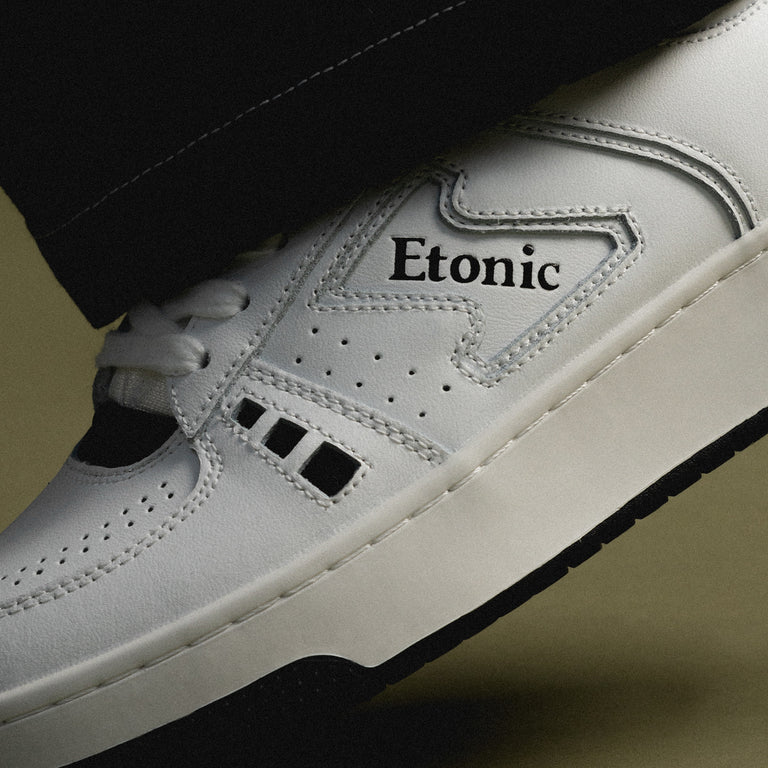 Etonic B509 onfeet