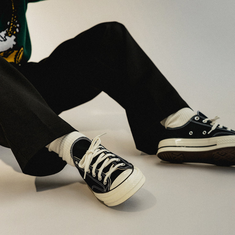 Black on black low top converse new arrivals