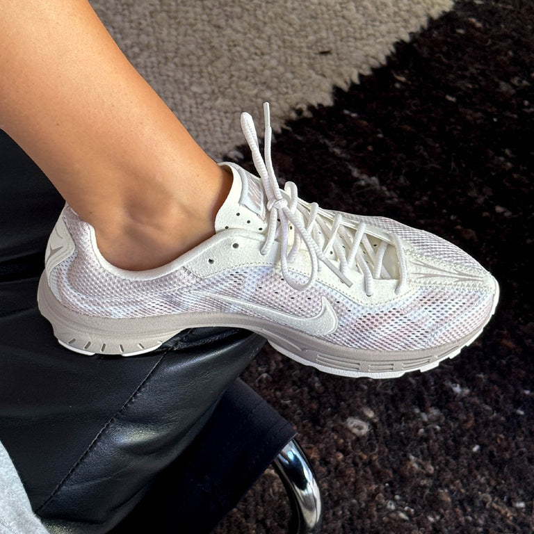 Nike Wmns Zoom Streak 3 onfeet