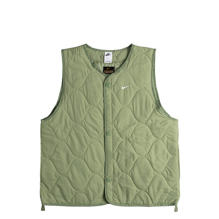 Nike Life Woven Insulated Military Vest onfeet