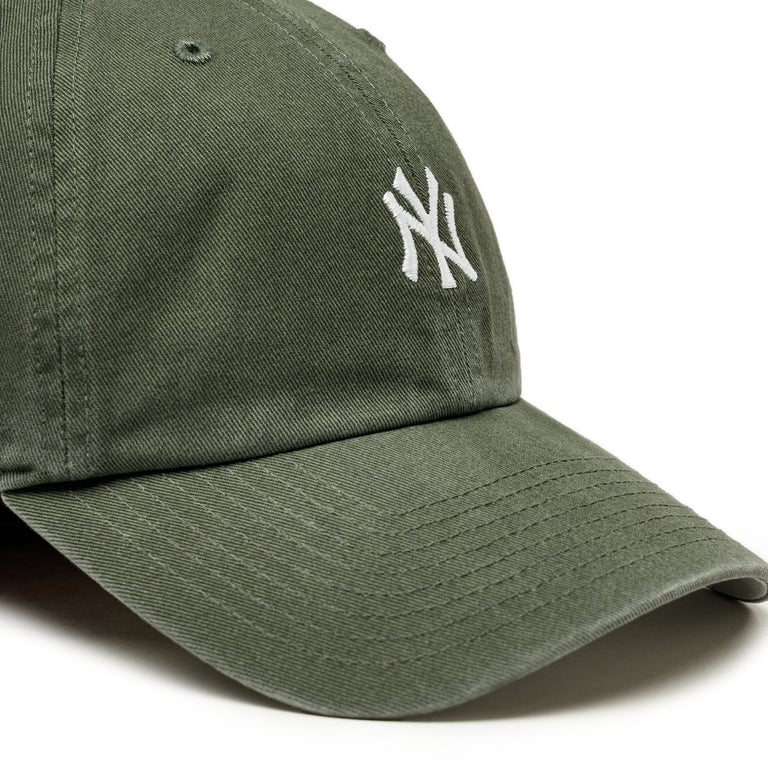 47 MLB New York Yankees *Base Runner* Essentials Cap