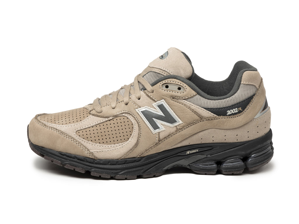 New Balance M2002REG buy now at Asphaltgold Online Store