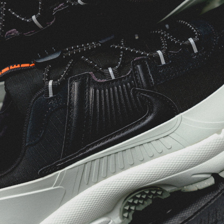 Nike Zoom Vomero Roam onfeet