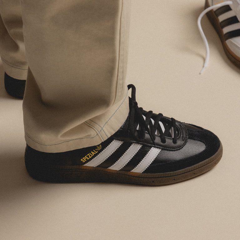 Adidas originals handball spzl trainers black with gum sole top