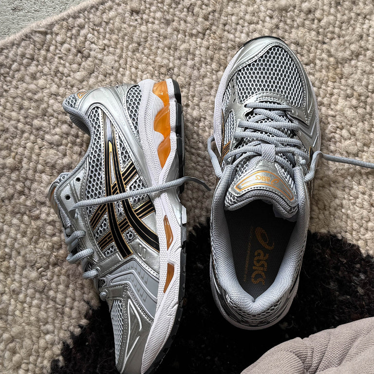 Asics GEL-Kayano 14 onfeet