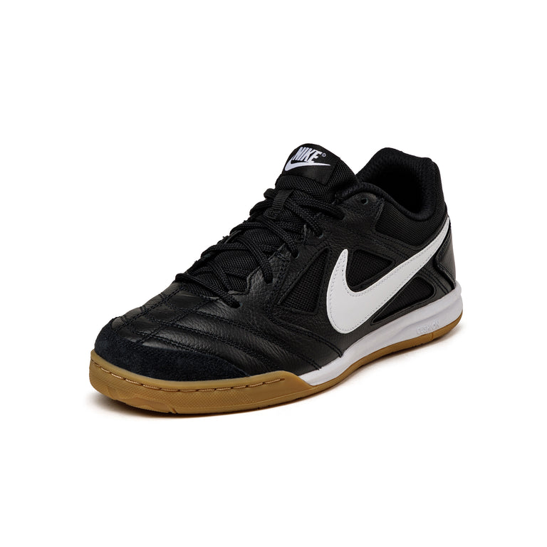 Nike Gato