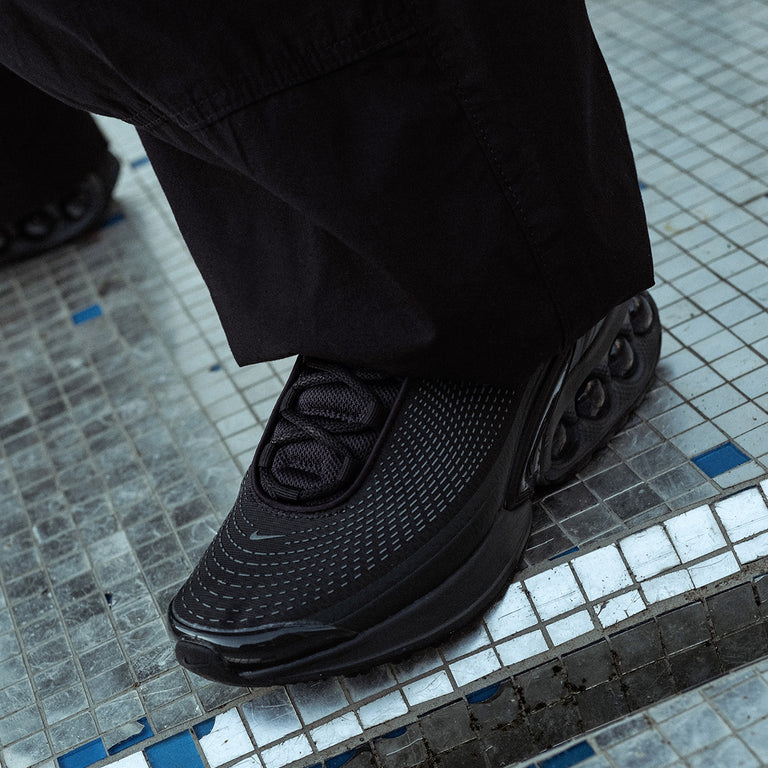 Nike Air Max DN onfeet
