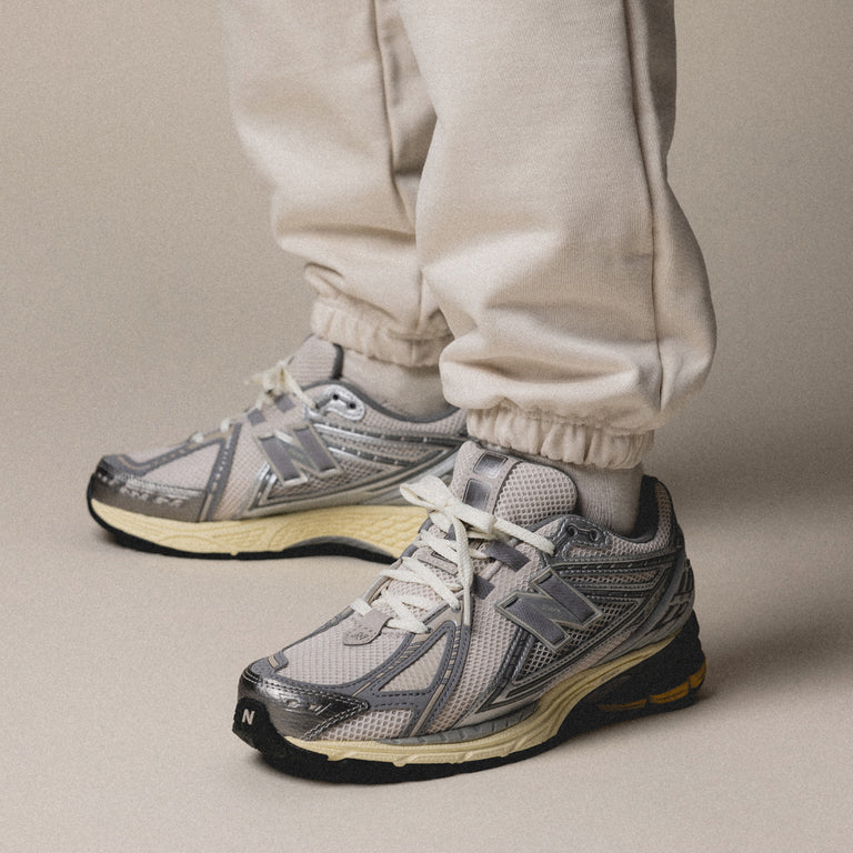 New Balance M1906RRD onfeet
