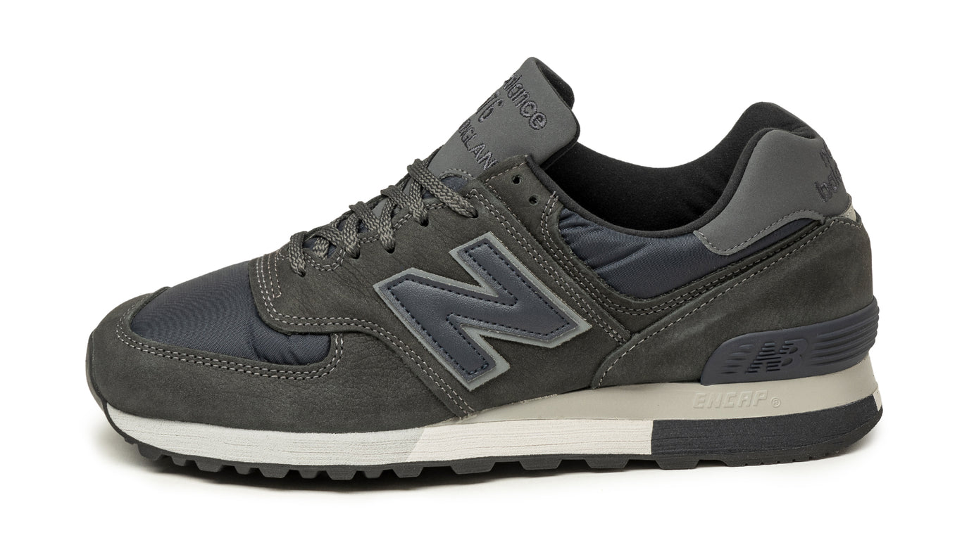 New balance ou deals nike