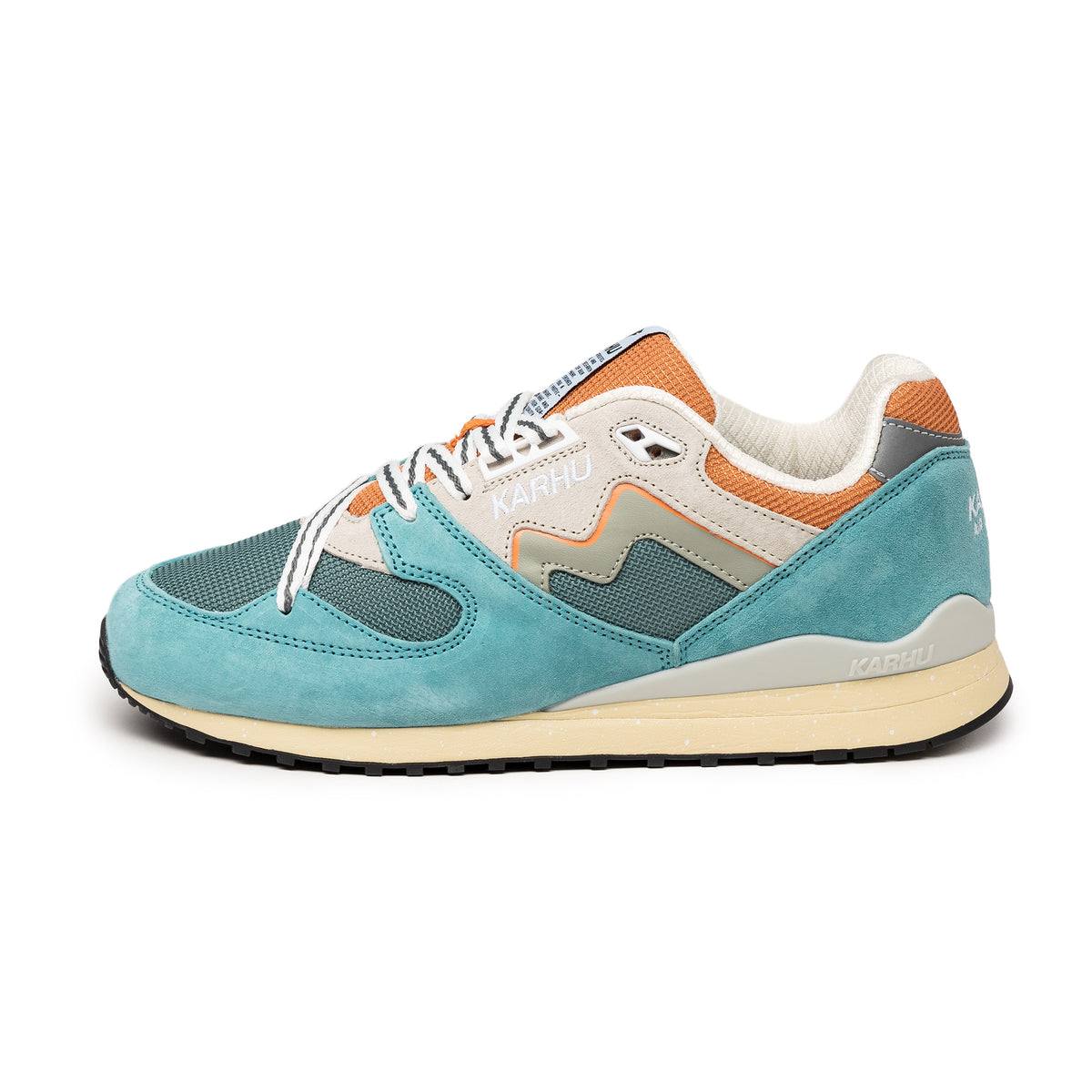 Karhu Synchron Classic – buy now at Asphaltgold Online Store!