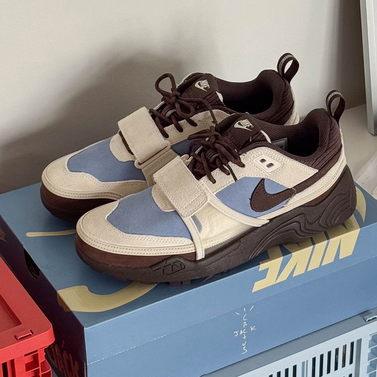 Nike x Travis Scott Zoom Field Jaxx onfeet