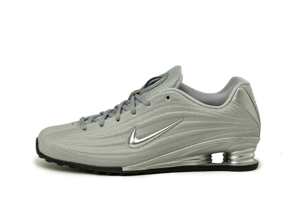 Nike Shox シルバー 26.5 Yahoo!オークション -「nike shox 26.5」(ナイキ) (スニーカー