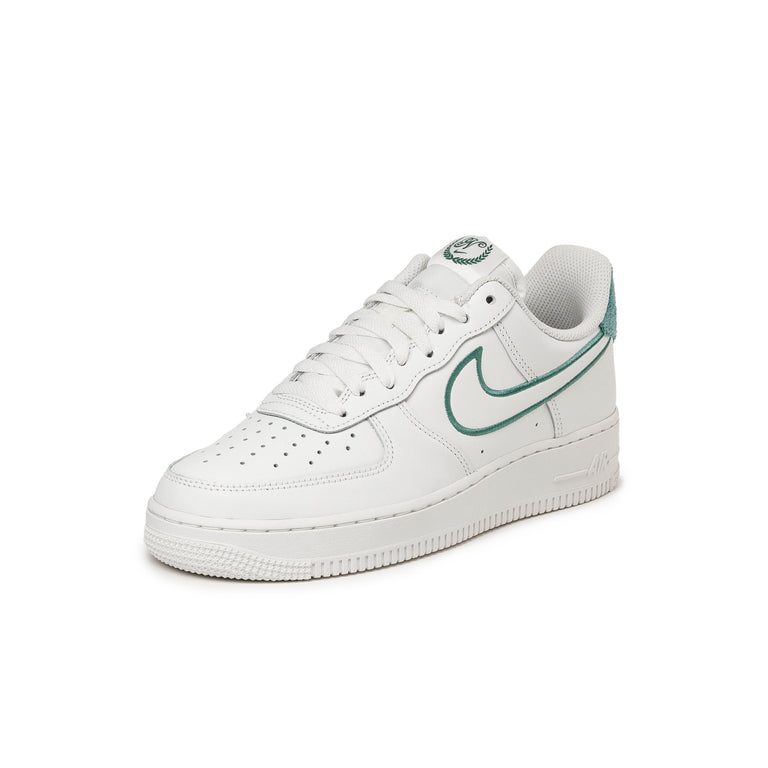 Nike Air Force 1 '07 LV8