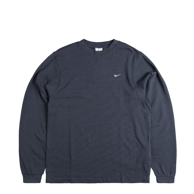 Nike Solo Swoosh Longsleeve – buy now at Asphaltgold Online Store!