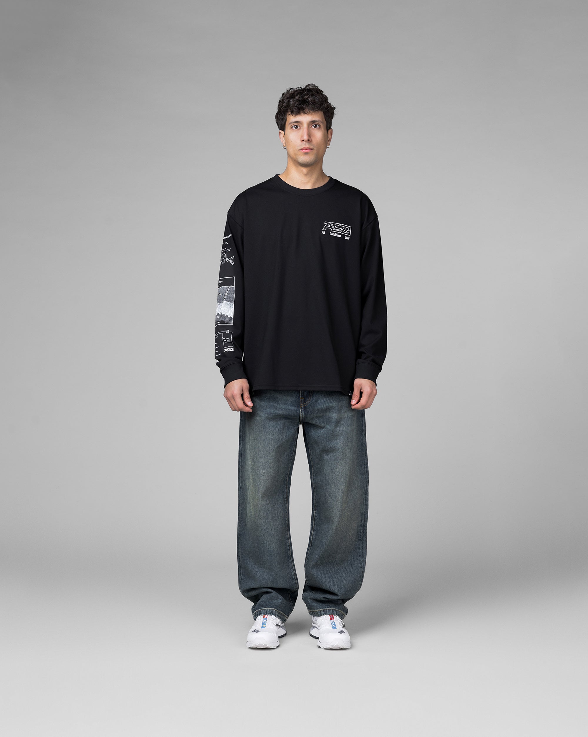 Nike ACG Geothermal Longsleeve Tee | Apparel » Buy online now!