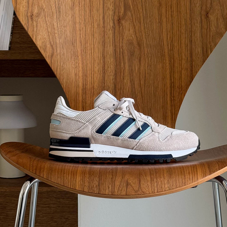 Adidas ZX 600 onfeet