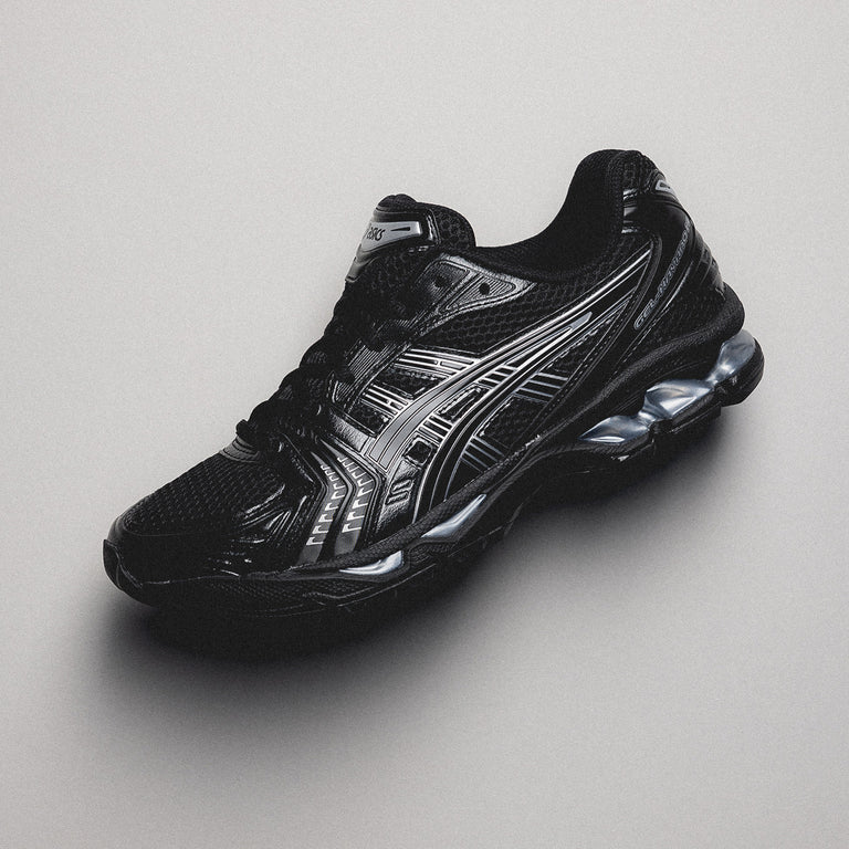 Asics GEL-Kayano 14 onfeet