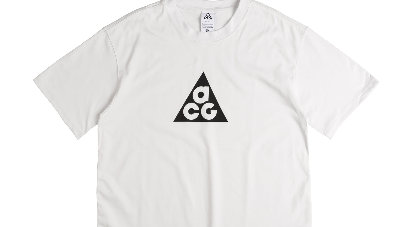 Nike acg logo tee top