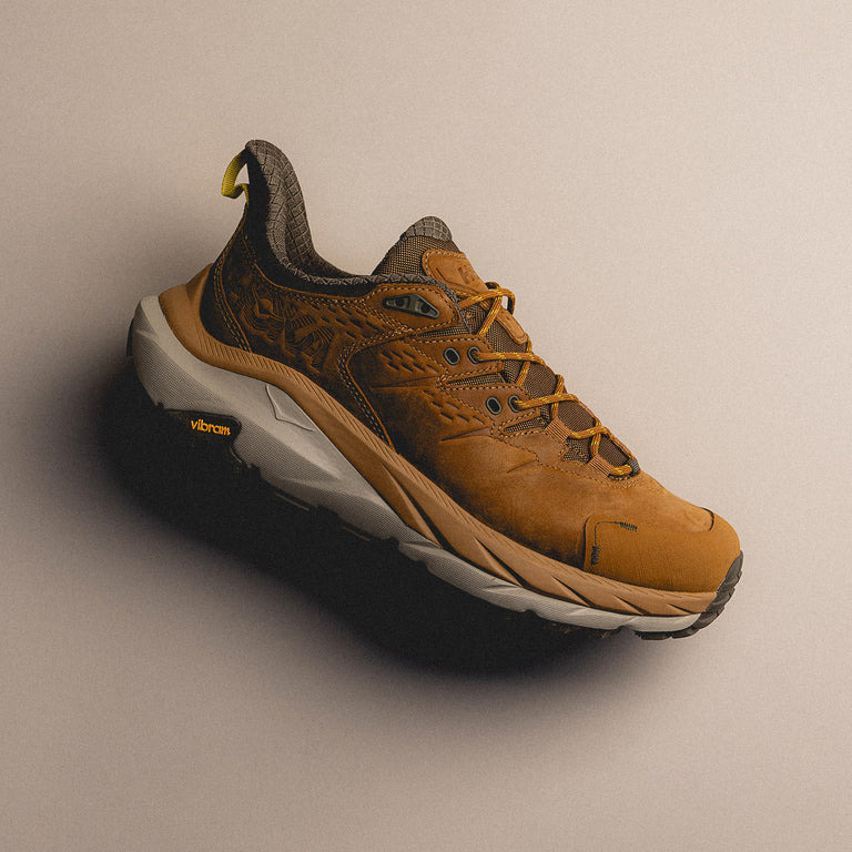 Hoka One One Kaha 2 Low GTX onfeet