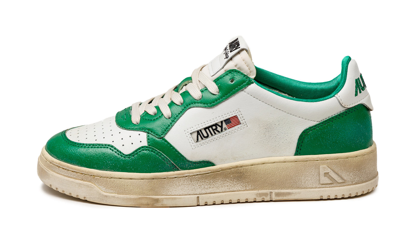 【送料&関税込】Autry Super Vintage Sneakers Autry Super Vintage Low-Top Leather Sneakers | Saks Fifth Avenue