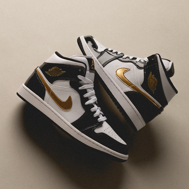 Nike Air Jordan 1 Mid SE onfeet